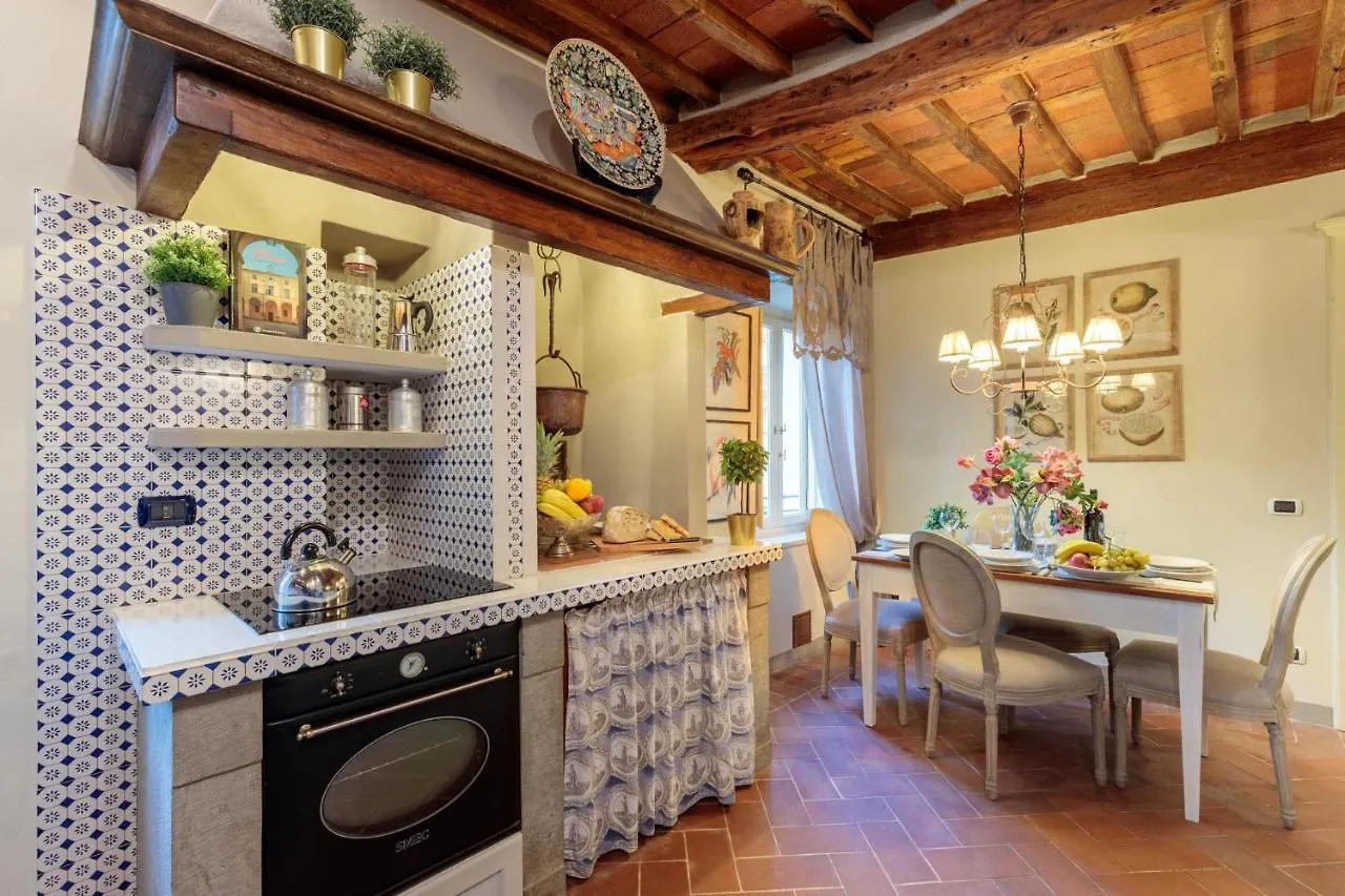 Casa Kathy, Smart And Convenient Luxury 2 Bedrooms Apartment Inside The City Walls Lucques