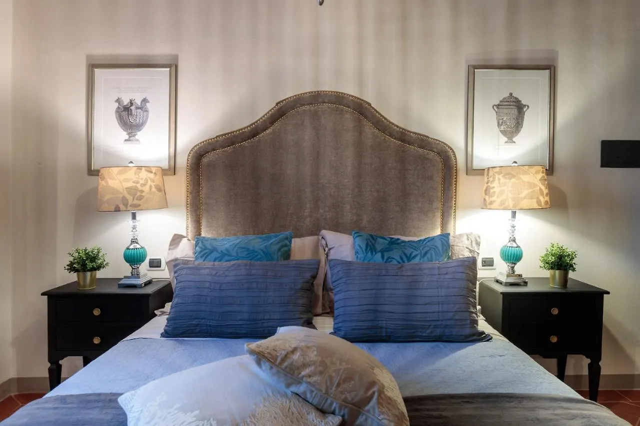 Casa Kathy, Smart And Convenient Luxury 2 Bedrooms Apartment Inside The City Walls Lucca