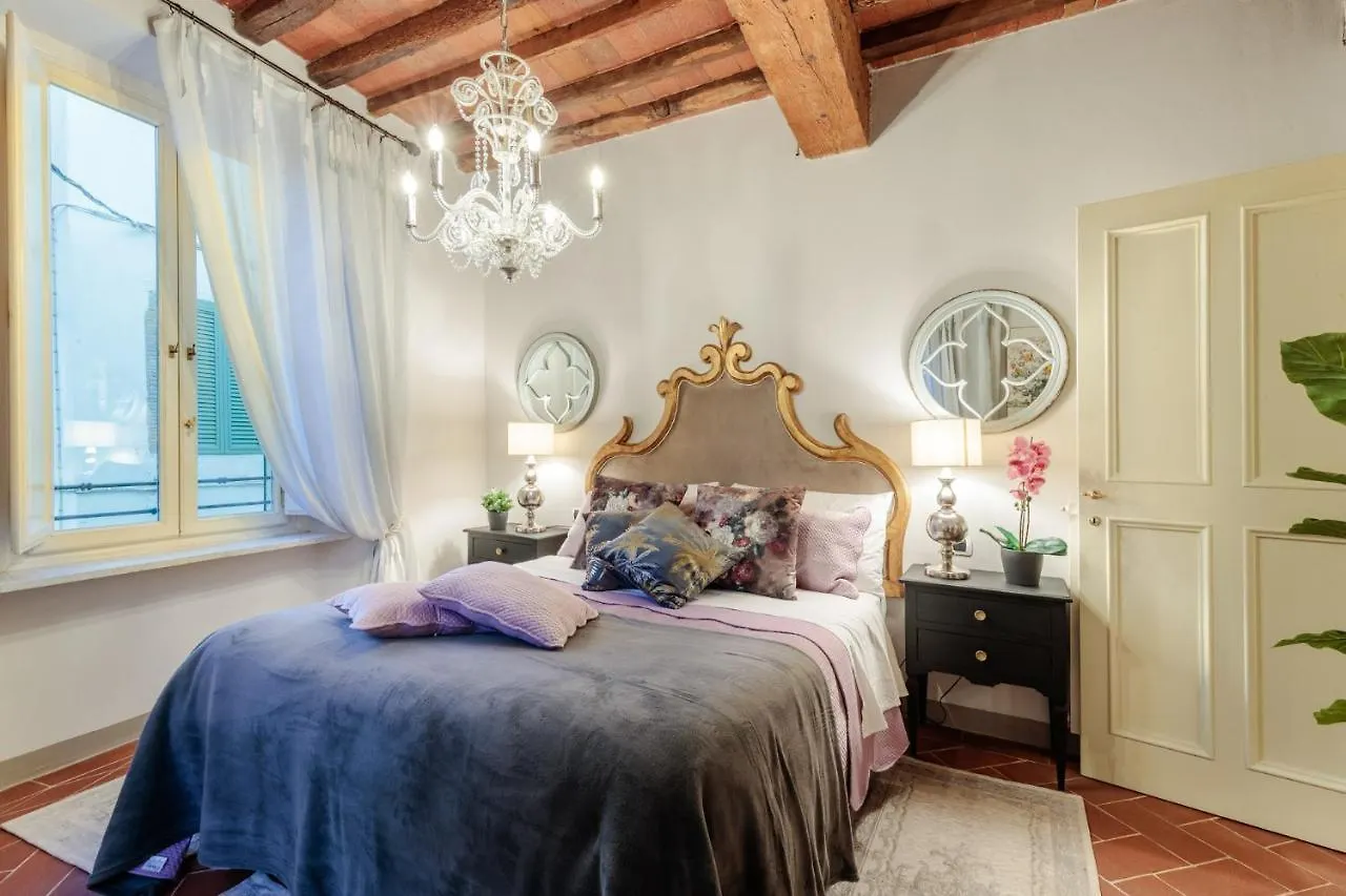 Casa Kathy, Smart And Convenient Luxury 2 Bedrooms Apartment Inside The City Walls Lucca