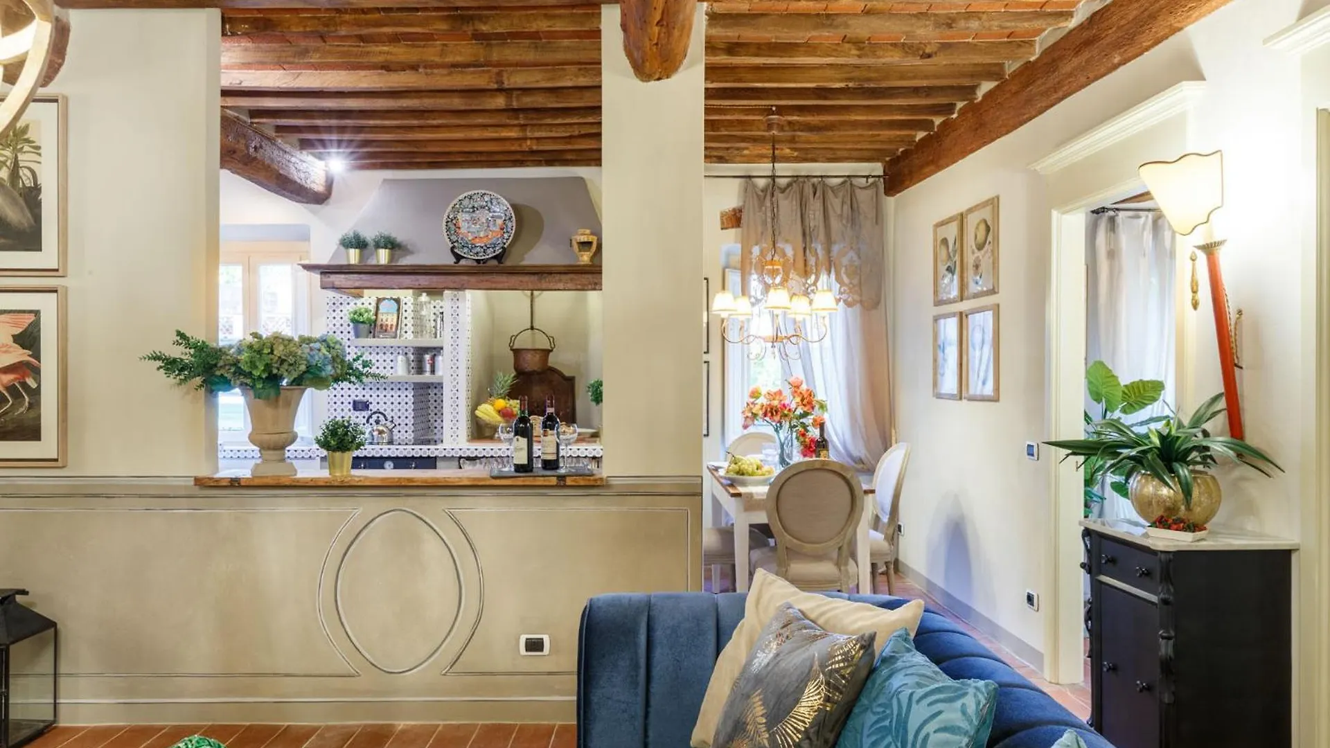 Casa Kathy, Smart And Convenient Luxury 2 Bedrooms Apartment Inside The City Walls Lucca