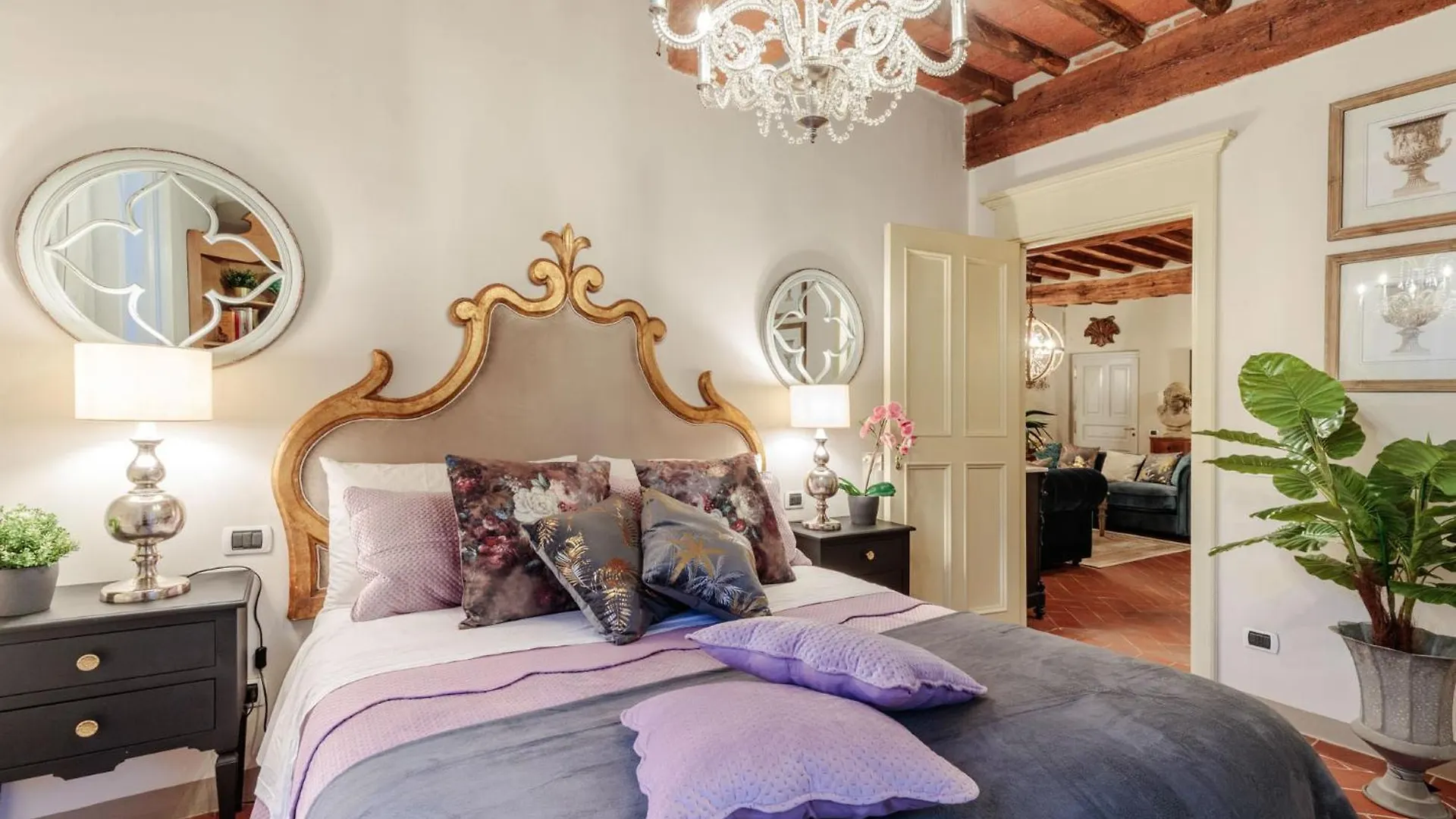 Casa Kathy, Smart And Convenient Luxury 2 Bedrooms Apartment Inside The City Walls Lucca 0*,